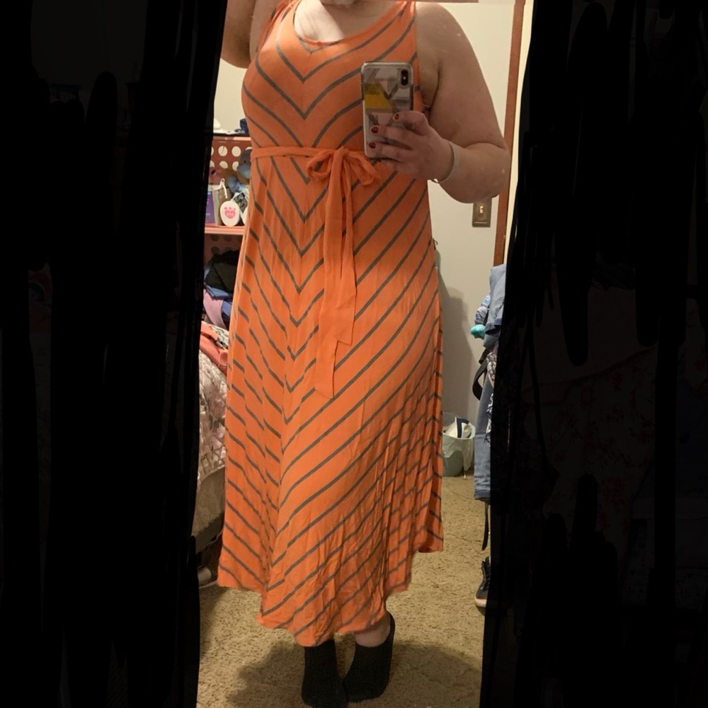Liz Lange Orange/grey maxi dress